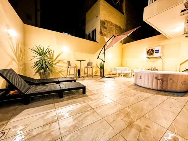 Апартаменты Sliema Jacuzzi Flat Экстерьер фото