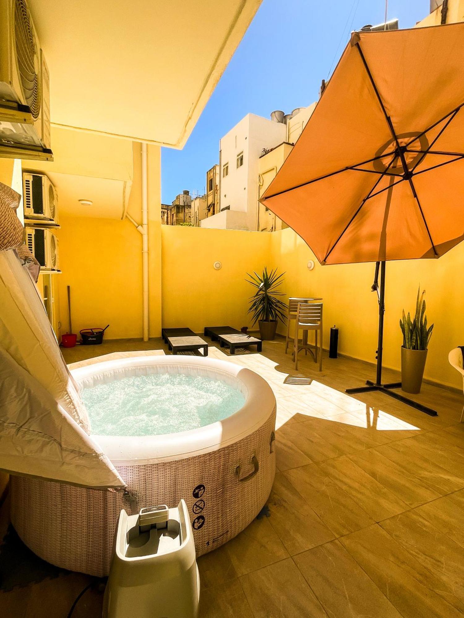 Апартаменты Sliema Jacuzzi Flat Экстерьер фото